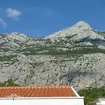 Bombonin Appartement Makarska