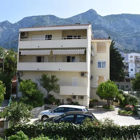 Bombonin Apartment Makarska